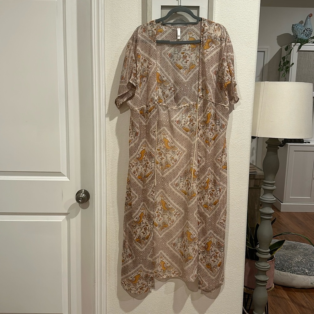 Xhilaration sheer butterfly kimono ✨🦋
